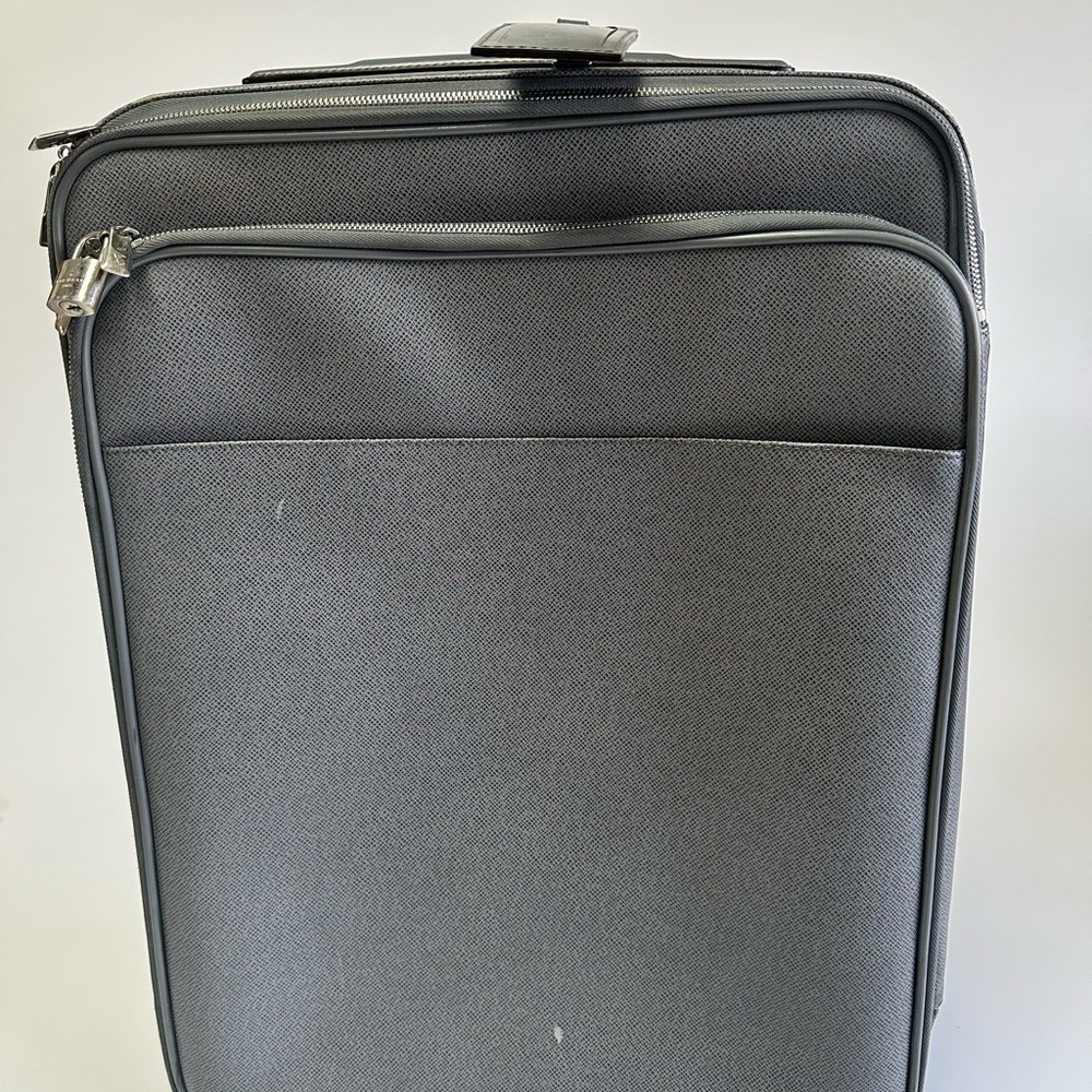 LOUIS VUITTON Taiga Men's Gray Softside Carry-On Travel Bag Cabin Friendly
